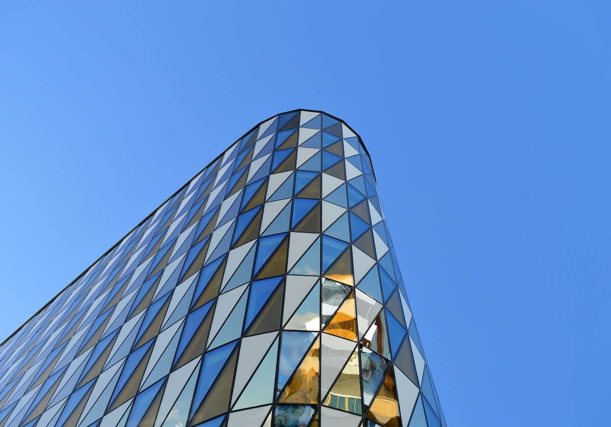 半岛体育娱乐-高光时刻：Tarzan赵信化身闪光，迅猛攻势三比一战胜NIP