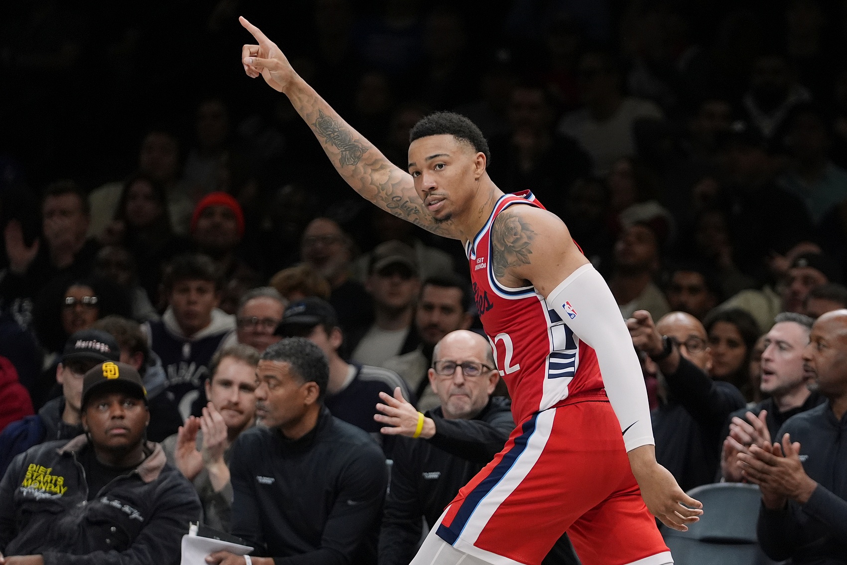 半岛体育APP-乔丹·米勒：信心来自于发展联盟 在那不用想着"要打动泰伦·卢”